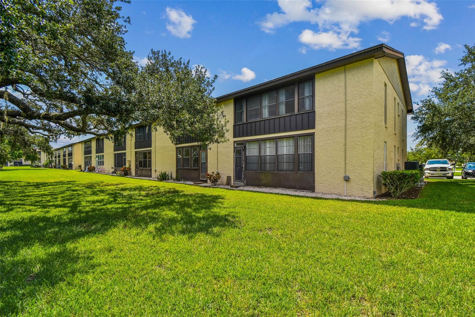Image 30 of 67 For 4829 Onyx Lane 101