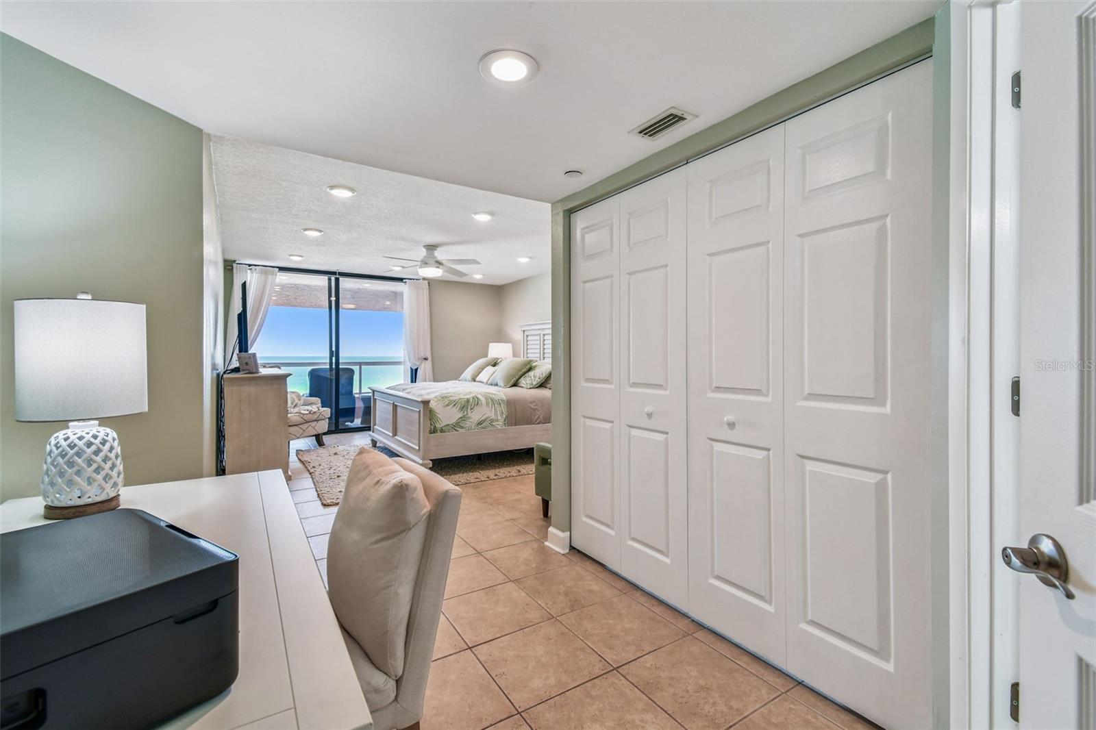 Image 18 of 30 For 1310 Gulf Boulevard 6d