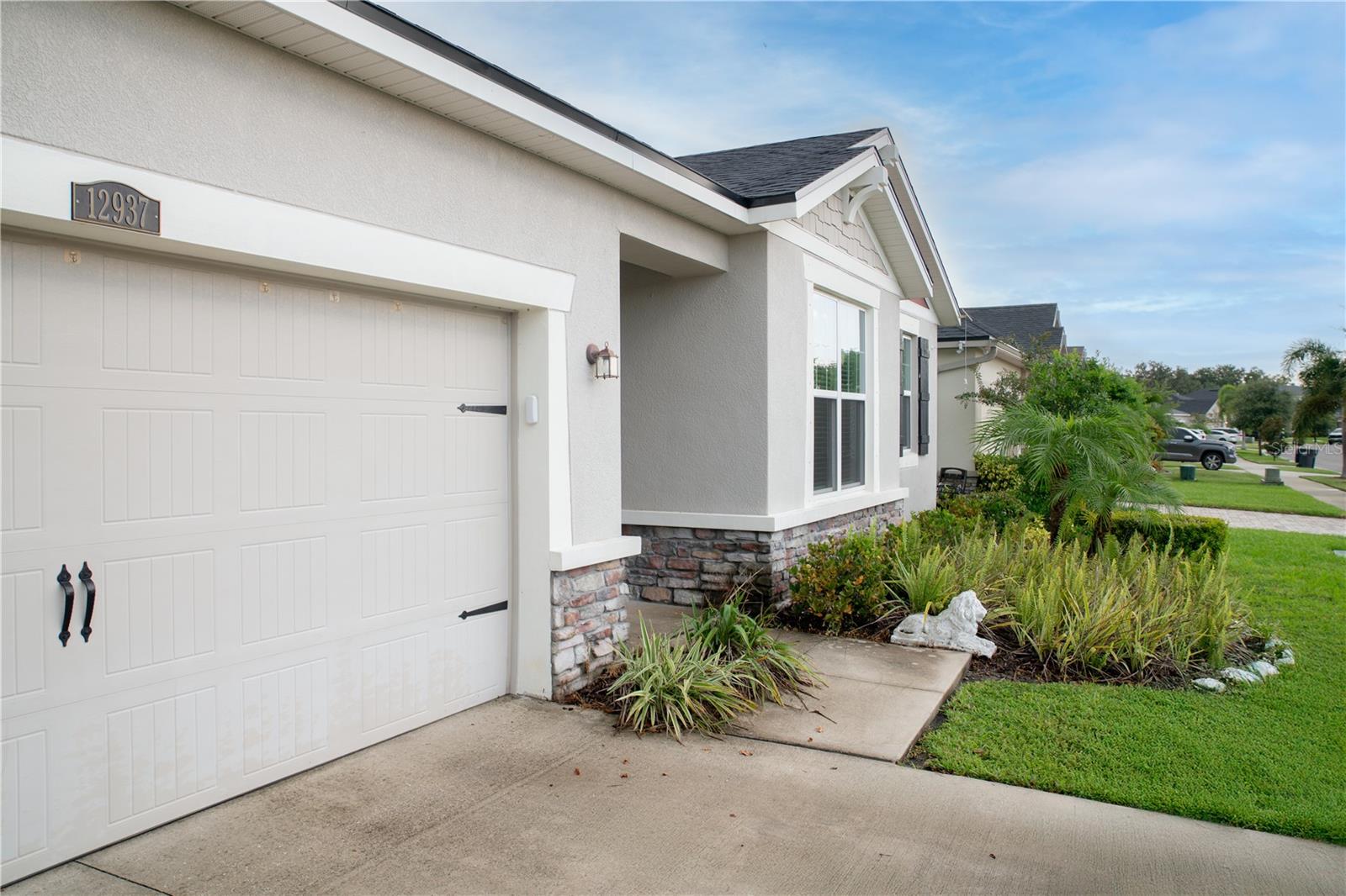 Image 4 of 61 For 12937 Satin Lily Drive