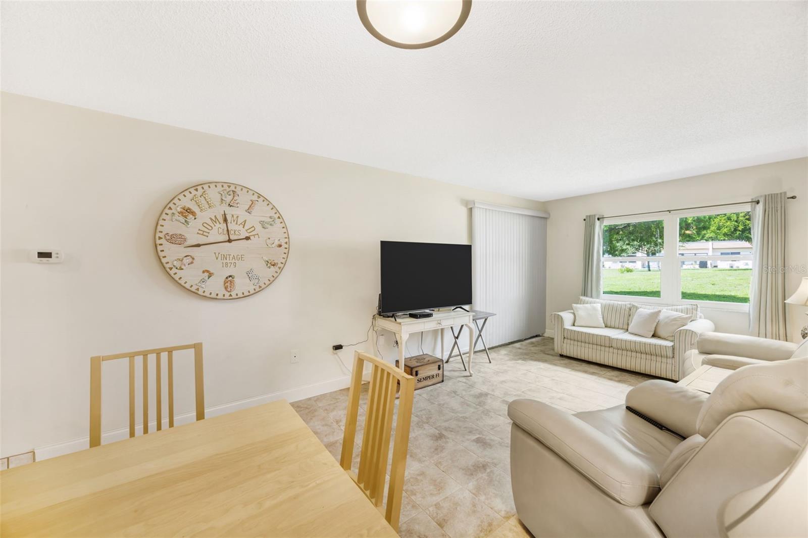 Image 11 of 40 For 1485 Feather Drive 1485