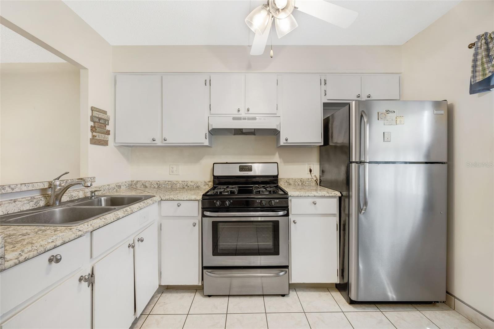 Image 3 of 40 For 1485 Feather Drive 1485
