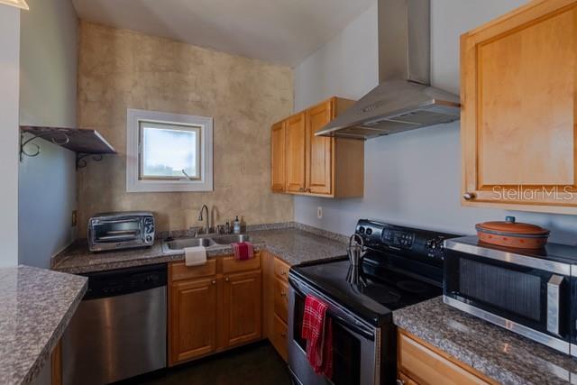 Image 5 of 8 For 1204 Columbus Drive B