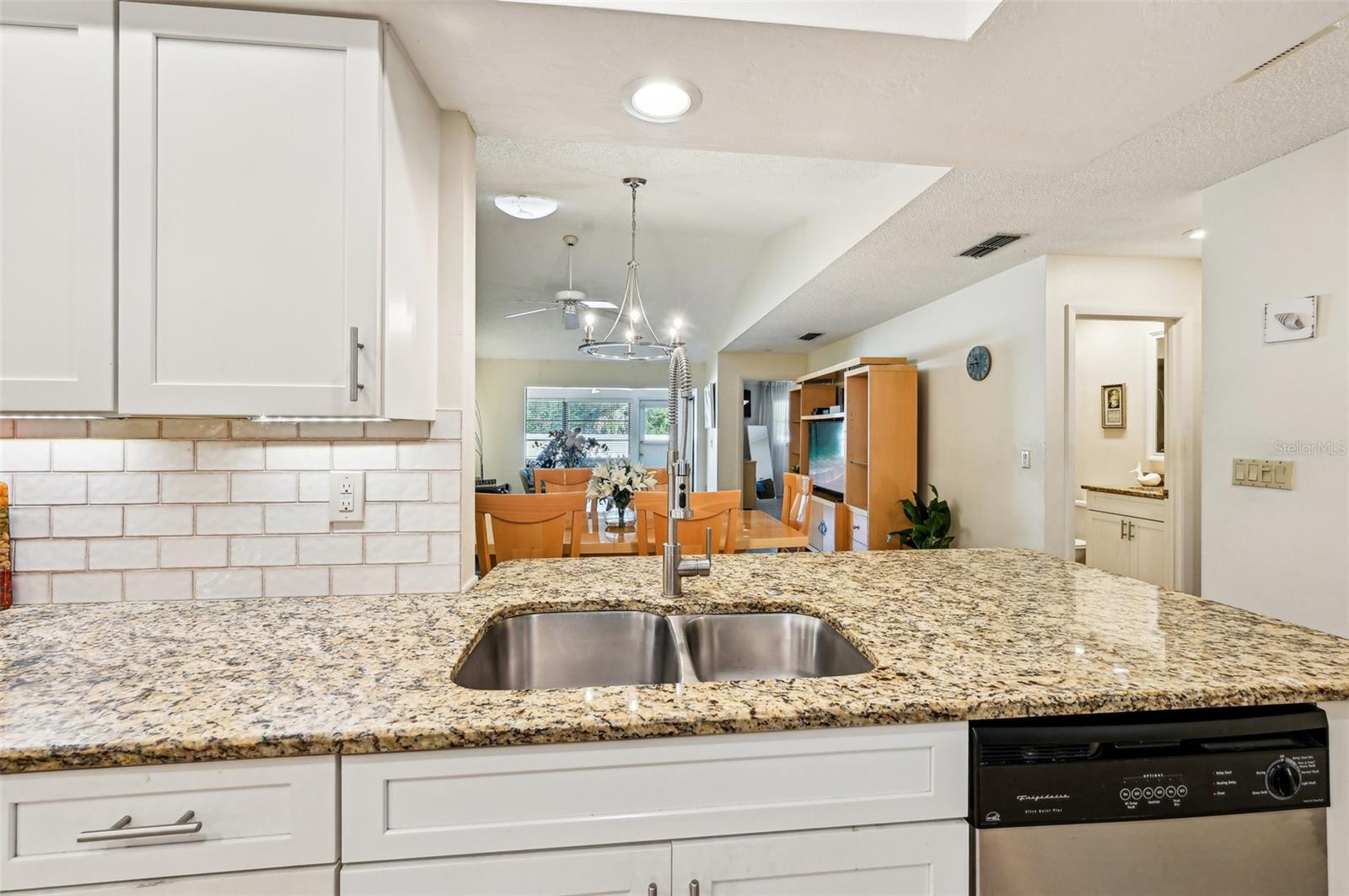 Image 16 of 35 For 7245 Wood Creek Drive 29