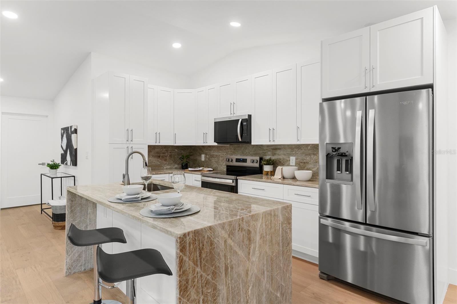 Image 4 of 36 For 11772 96th Place
