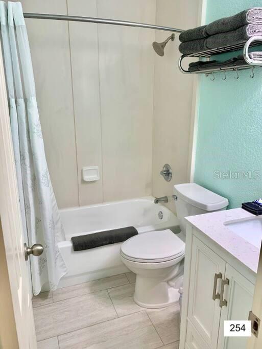 Image 10 of 100 For 2506 Rocky Point Drive 254, 301,