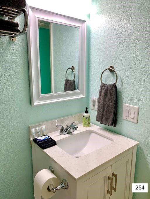Image 13 of 100 For 2506 Rocky Point Drive 254, 301,