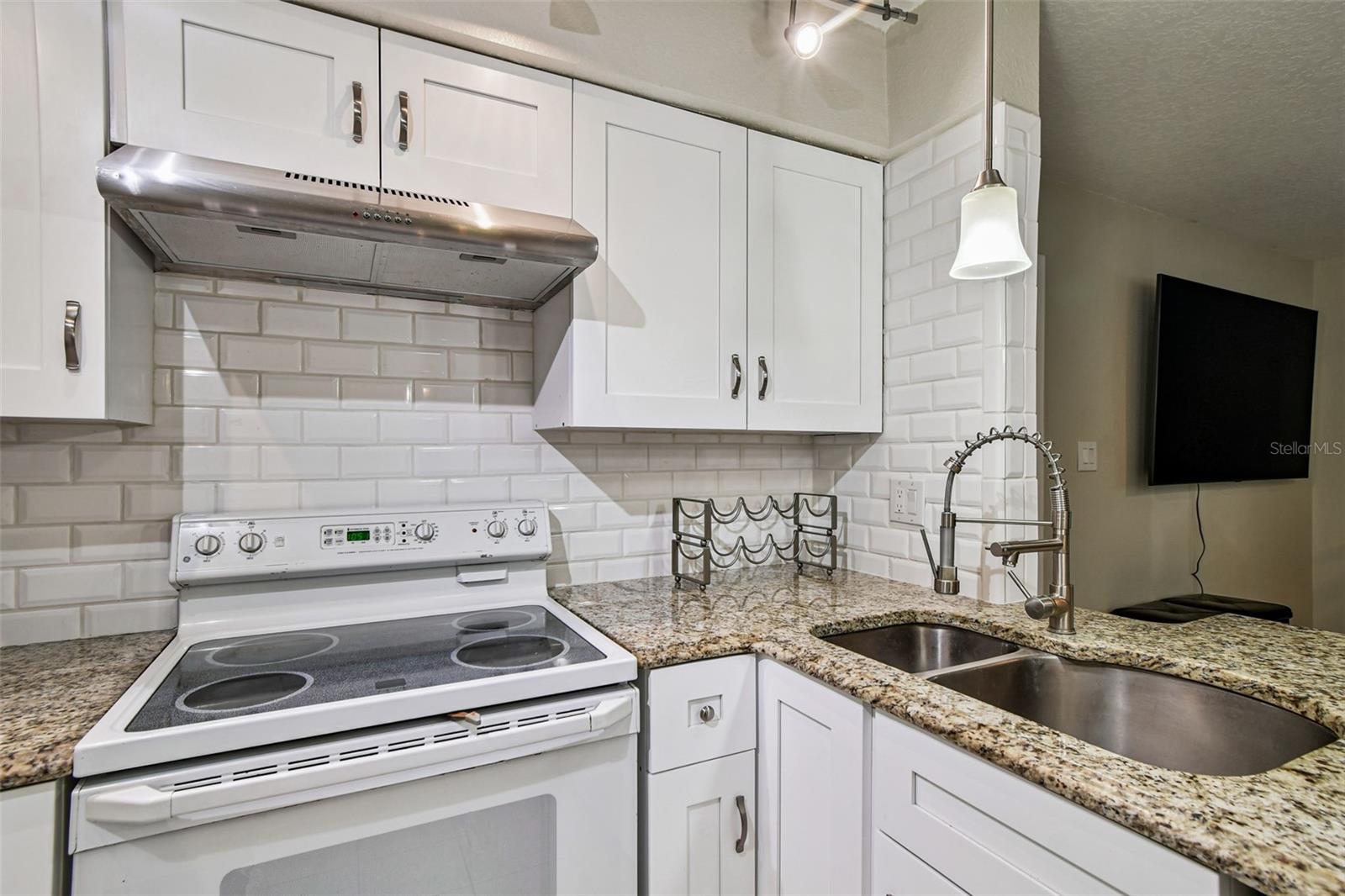 Image 14 of 71 For 4557 Garnet Drive 203