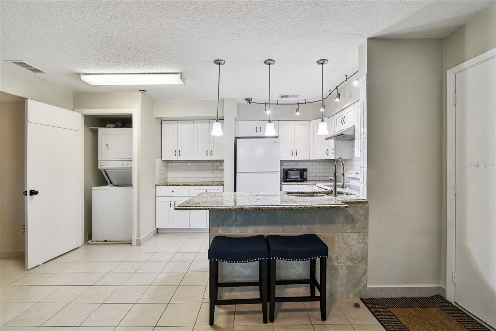 Image 7 of 71 For 4557 Garnet Drive 203