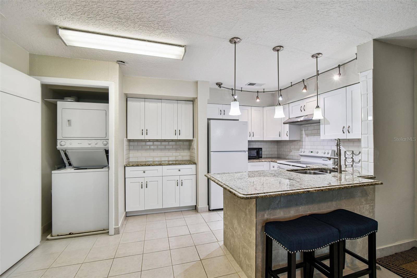 Image 8 of 71 For 4557 Garnet Drive 203