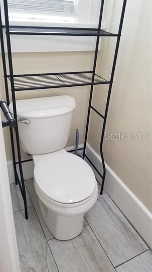 Listing photo id 8 for 700 Grove Street N 3