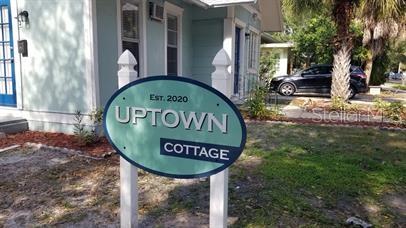Listing photo id 2 for 700 Grove Street N 3