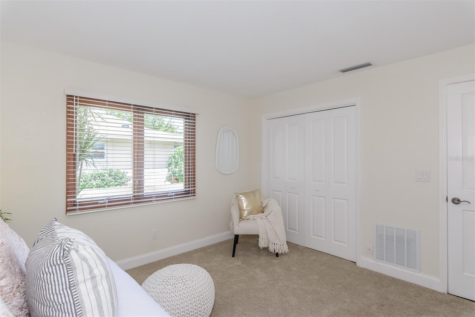Image 34 of 73 For 2842 Quail Hollow Road W