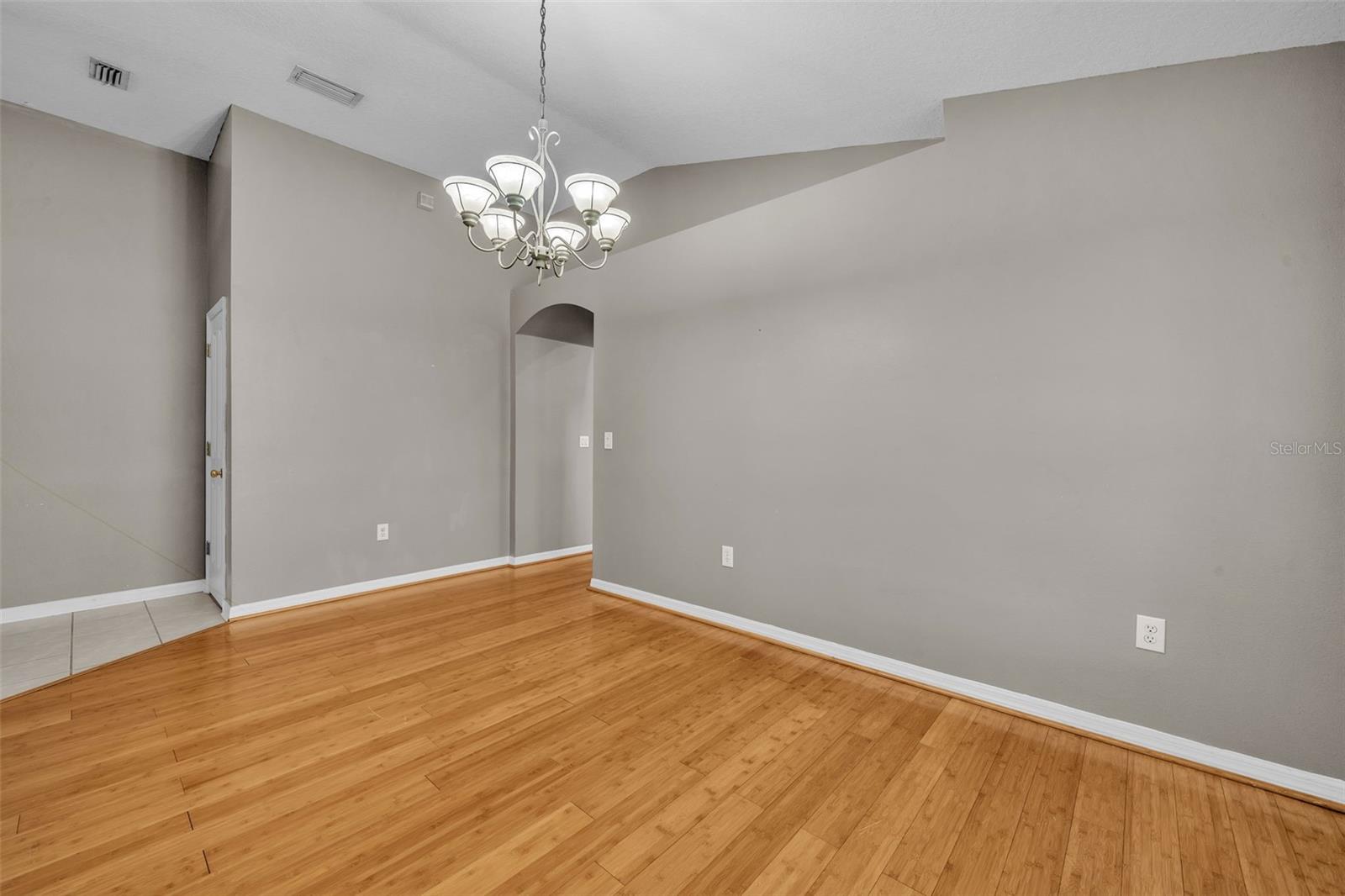 Image 11 of 45 For 7601 Wiltshire Park Place