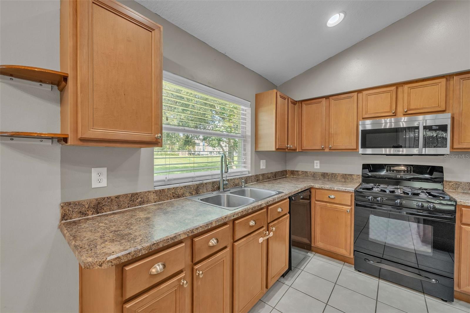 Image 20 of 45 For 7601 Wiltshire Park Place