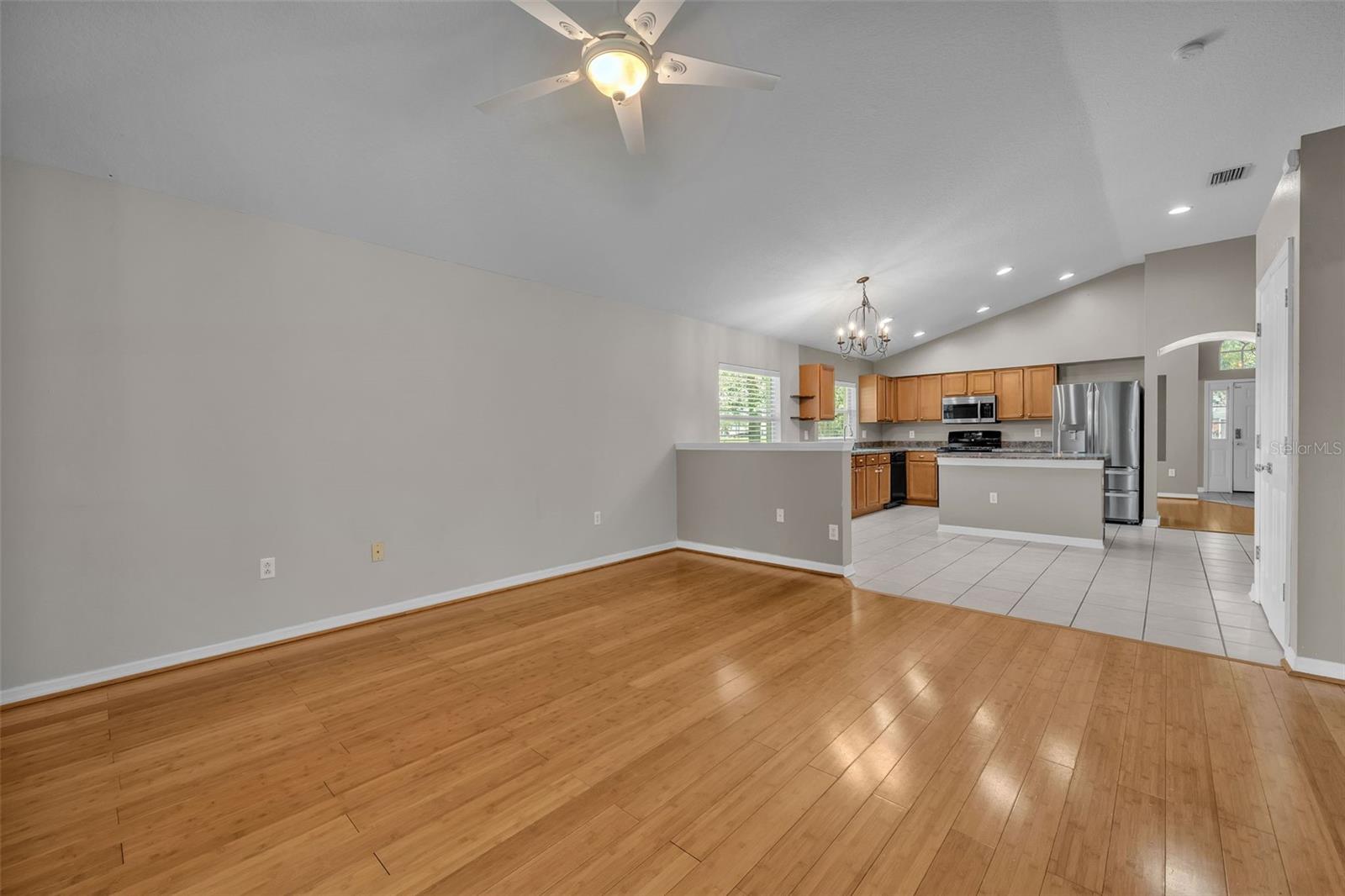 Image 23 of 45 For 7601 Wiltshire Park Place
