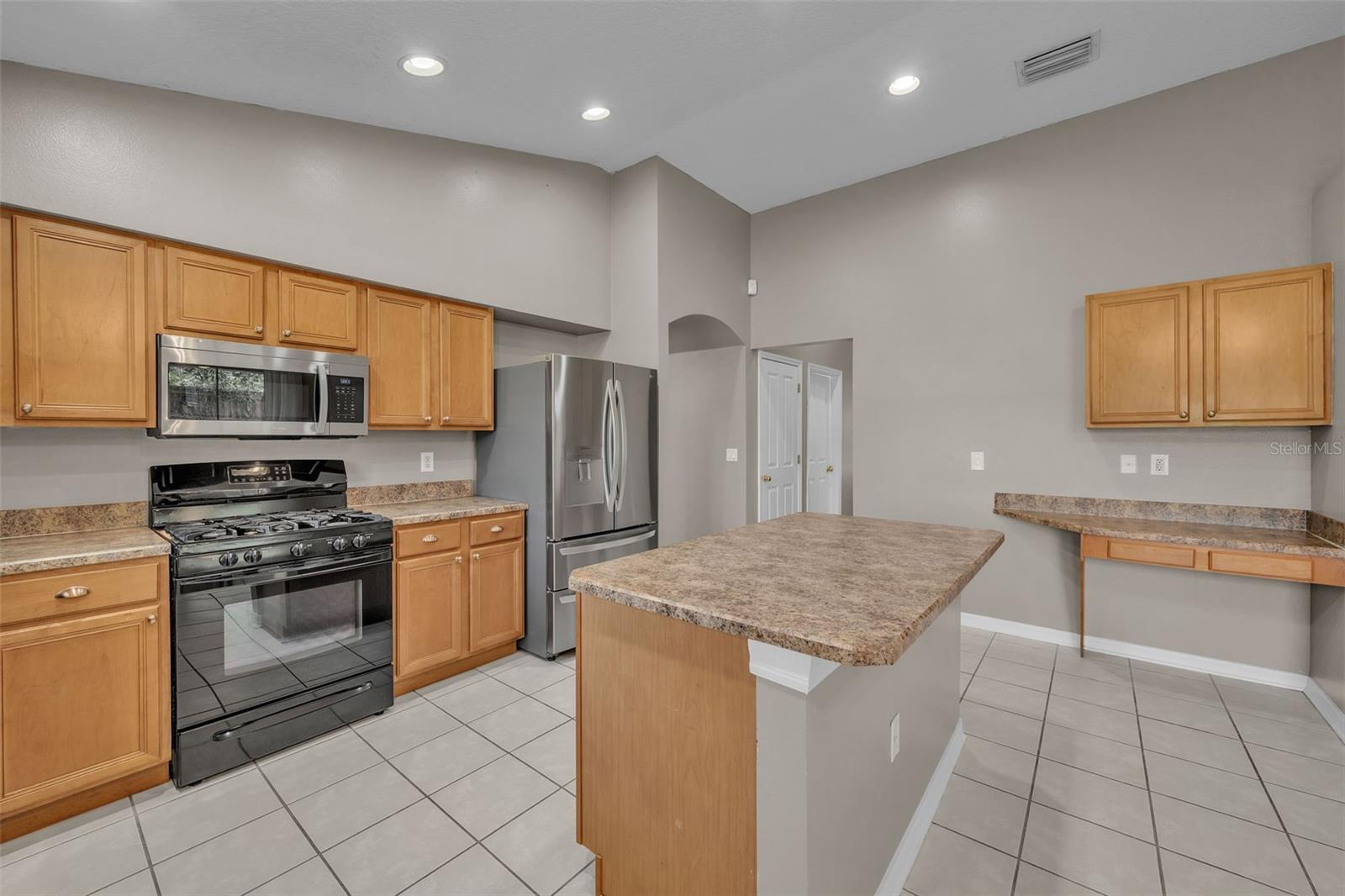Image 25 of 45 For 7601 Wiltshire Park Place