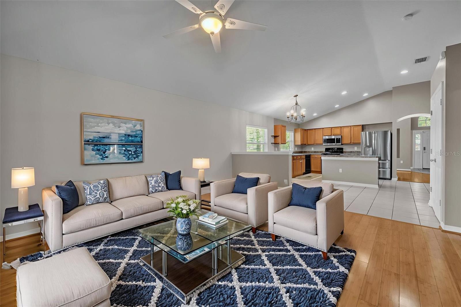 Image 5 of 45 For 7601 Wiltshire Park Place