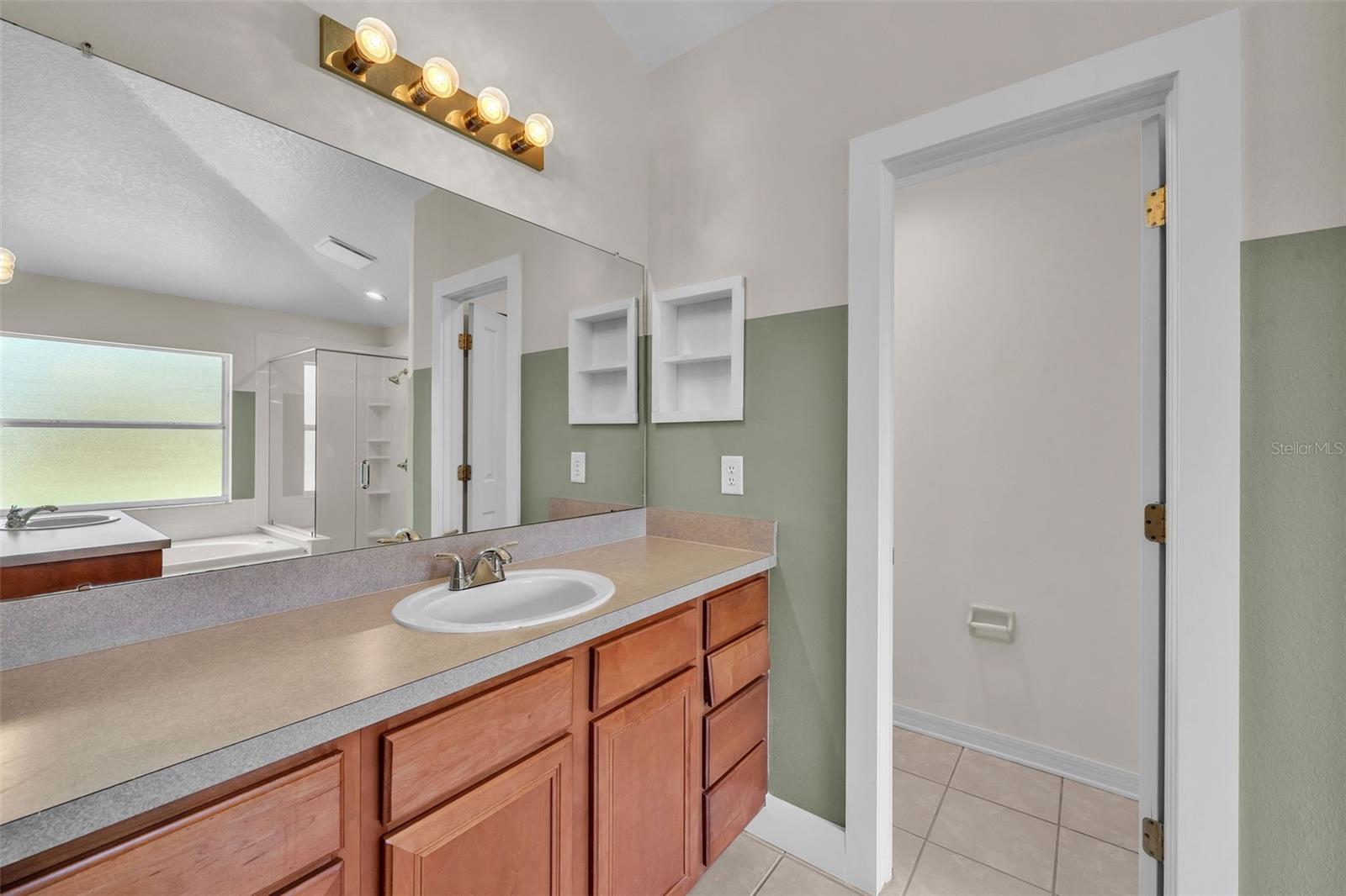 Image 8 of 45 For 7601 Wiltshire Park Place