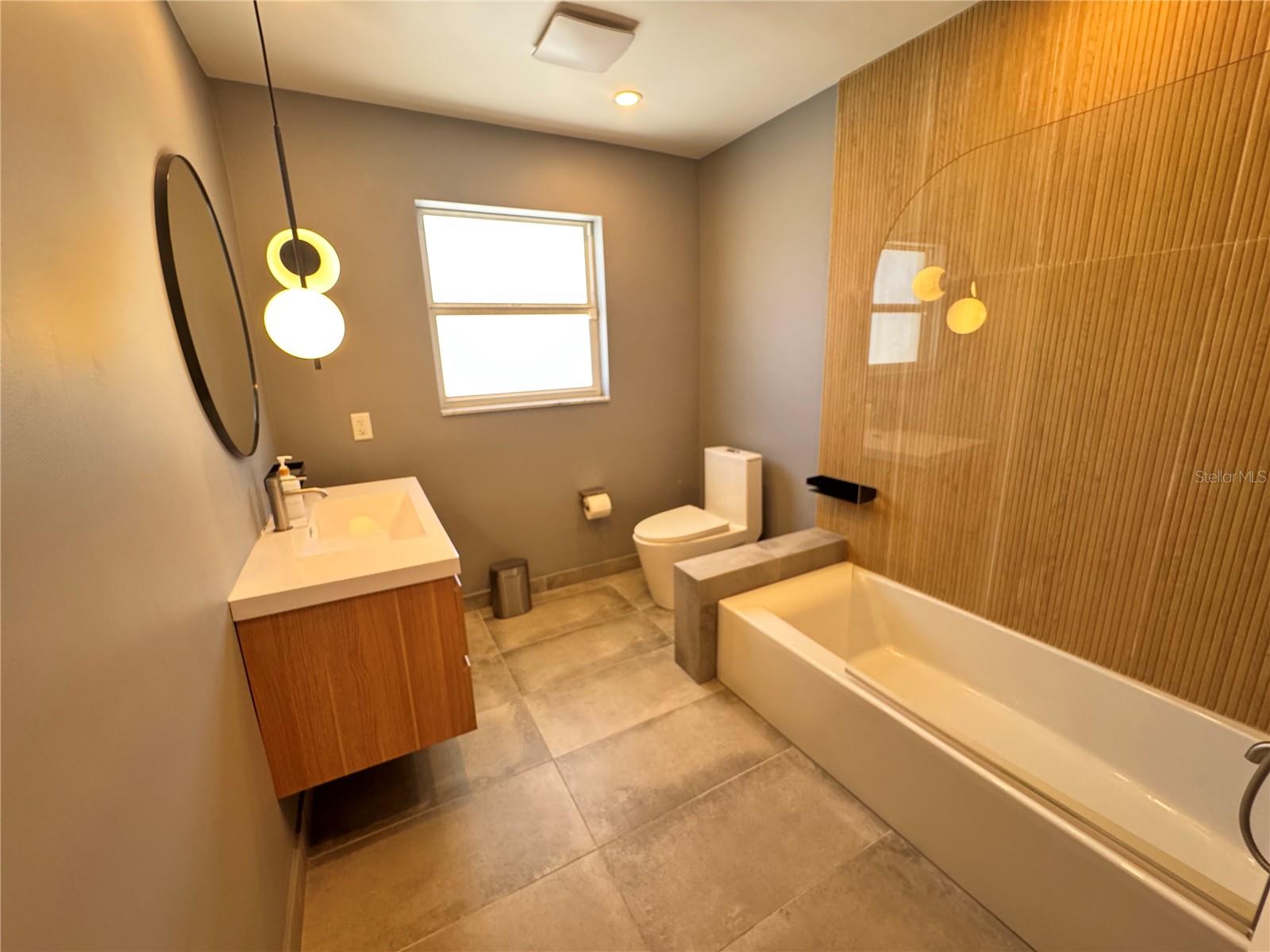 Image 13 of 19 For 13940 Antigua Drive