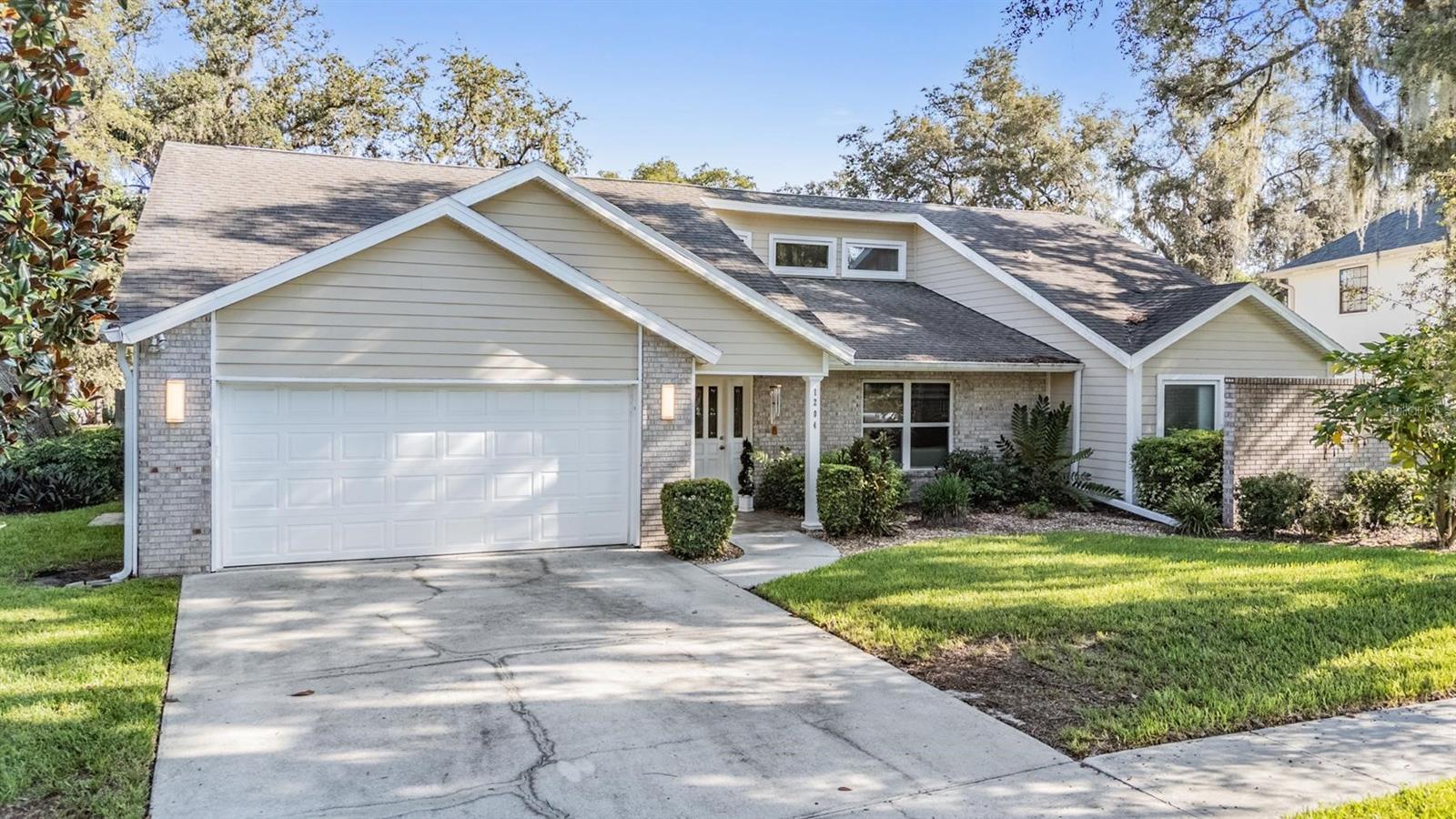 Details for 1204 Moondale Court, VALRICO, FL 33596