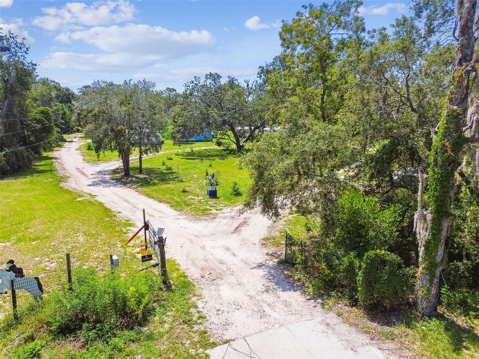 Image 41 of 92 For 12604 Choctaw Trail