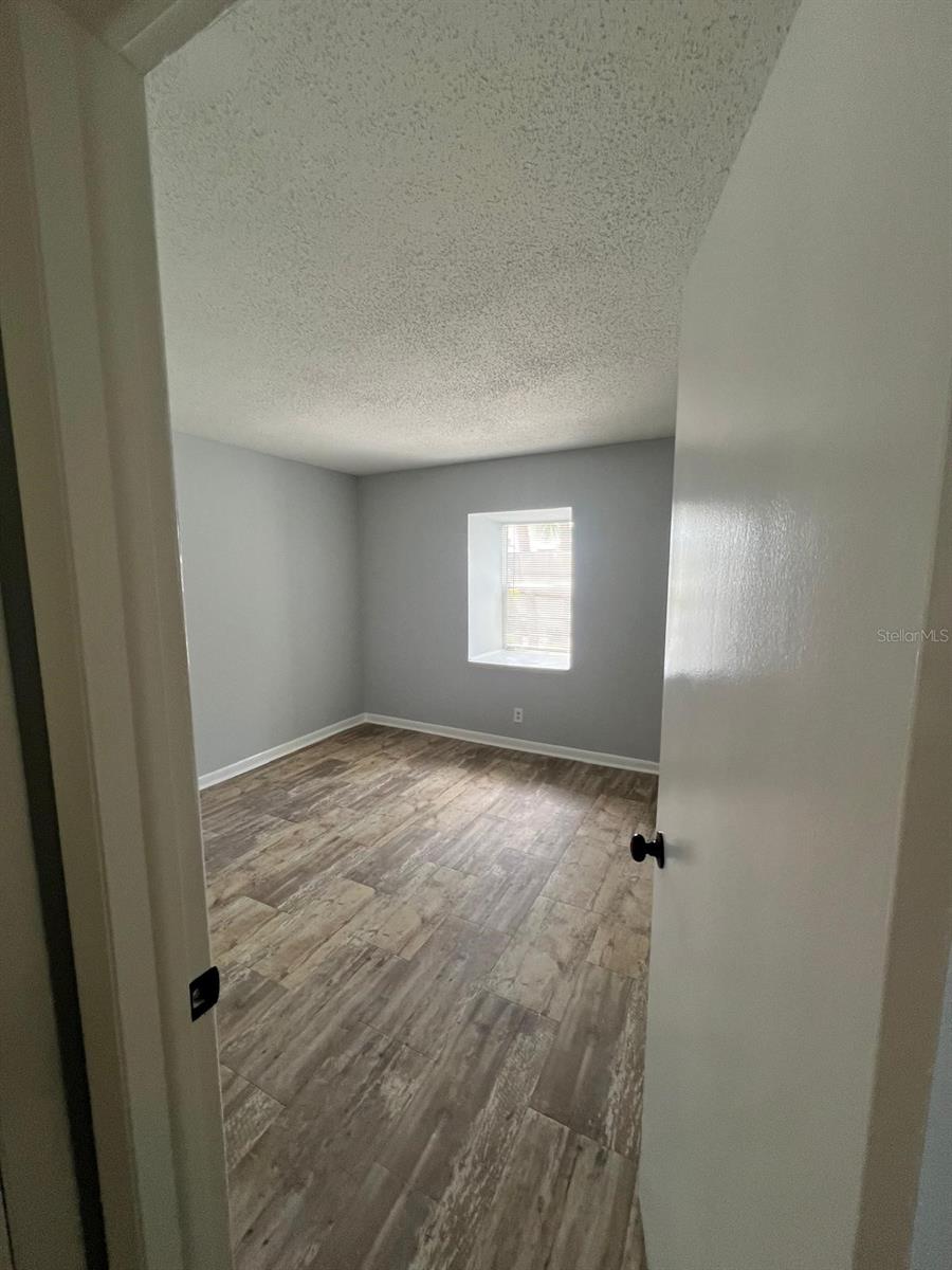 Image 3 of 8 For 9122 Tudor Drive M201