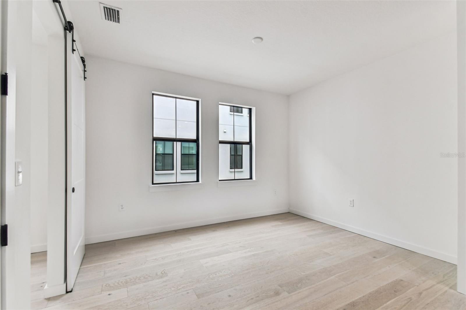 Image 24 of 63 For 801 3rd Avenue 2