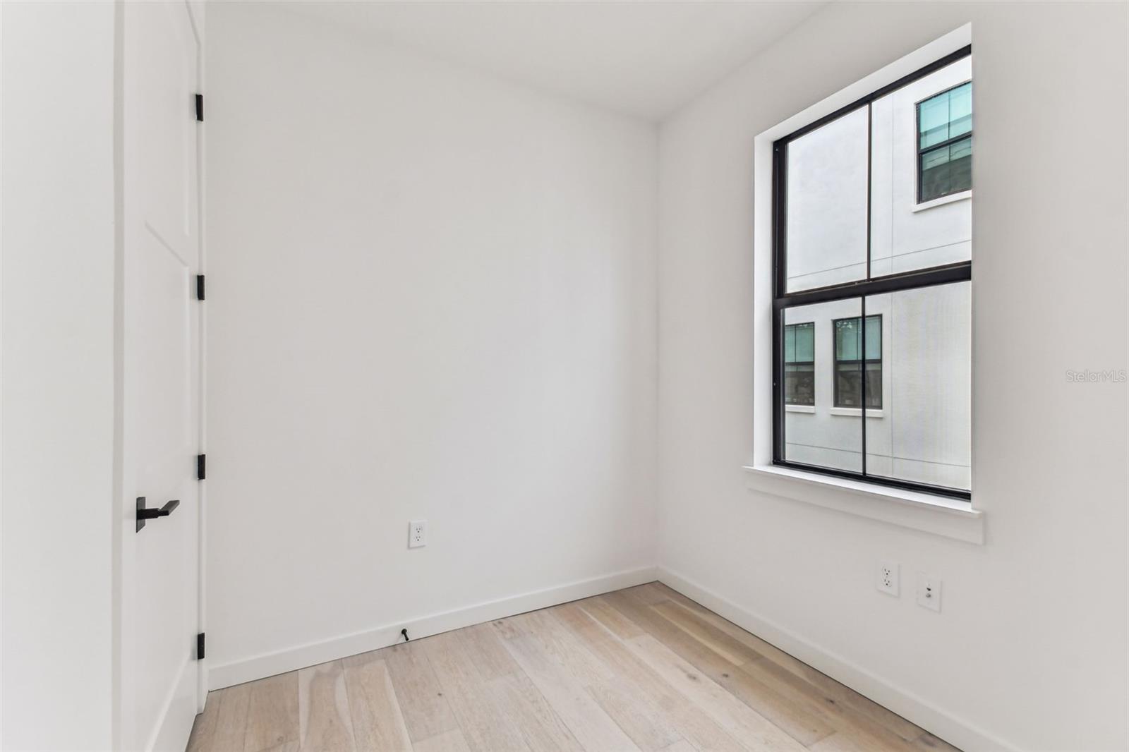 Image 26 of 63 For 801 3rd Avenue 2