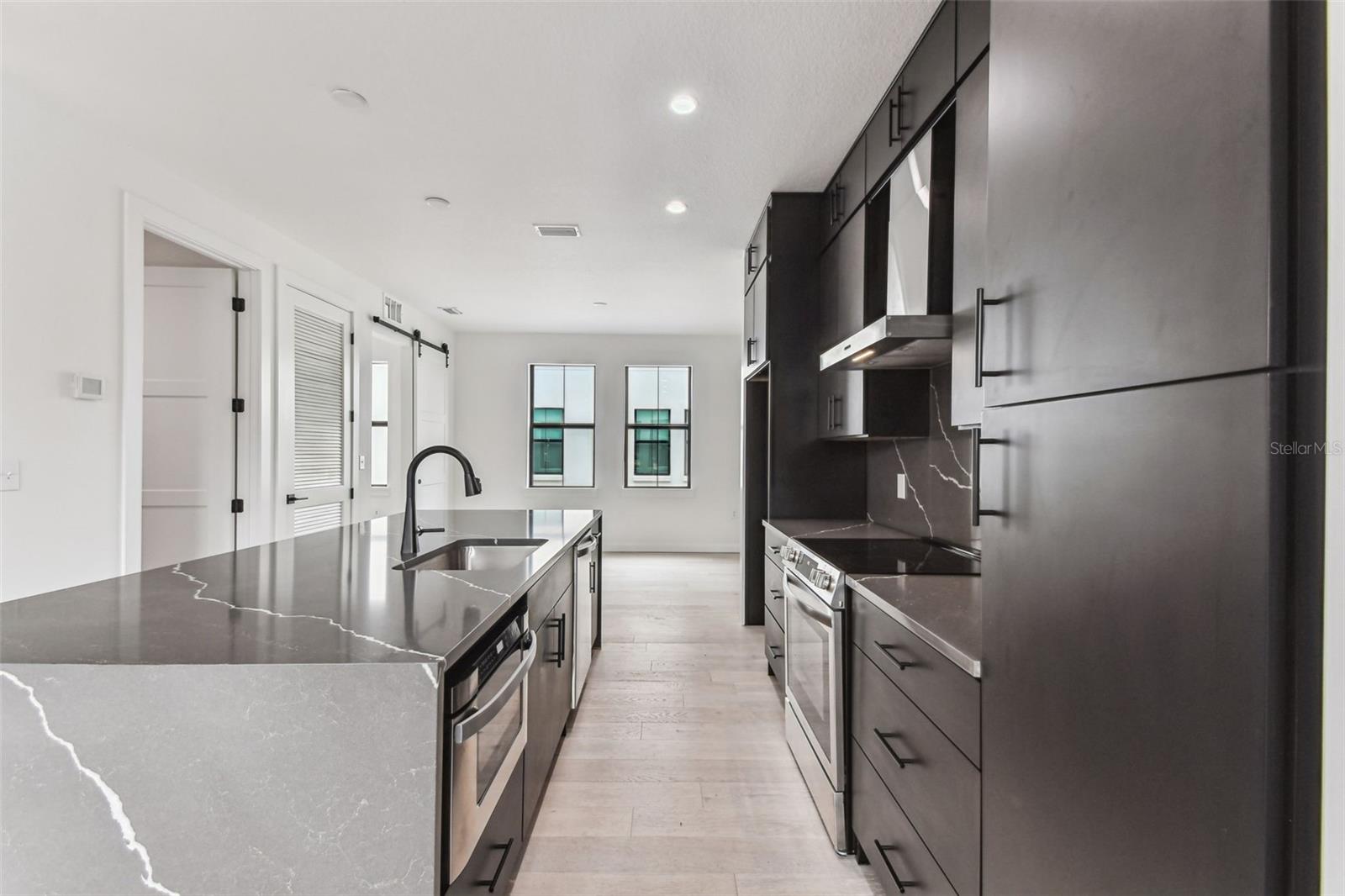 Image 32 of 63 For 801 3rd Avenue 2