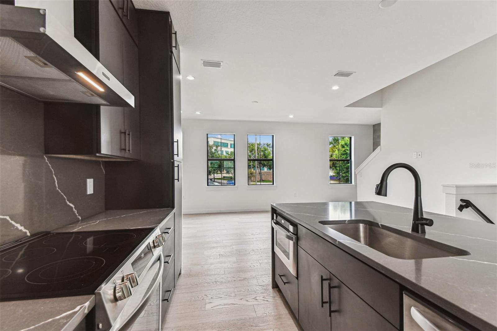 Image 35 of 63 For 801 3rd Avenue 2