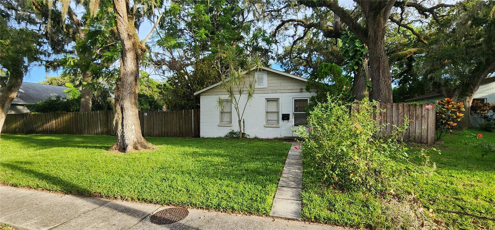 Image 2 of 5 For 1066 3rd Street N