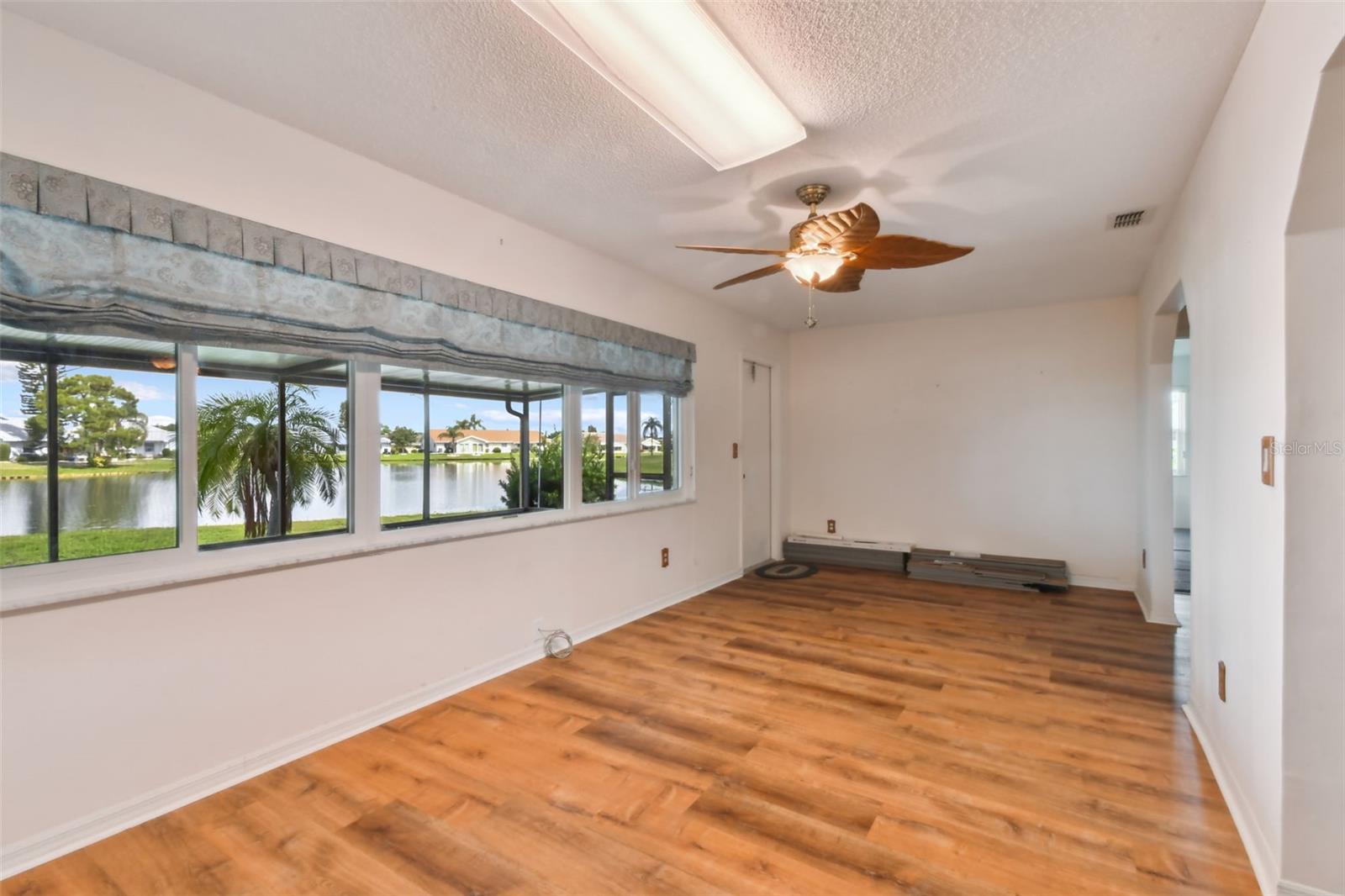 Image 16 of 28 For 912 Del Webb Boulevard