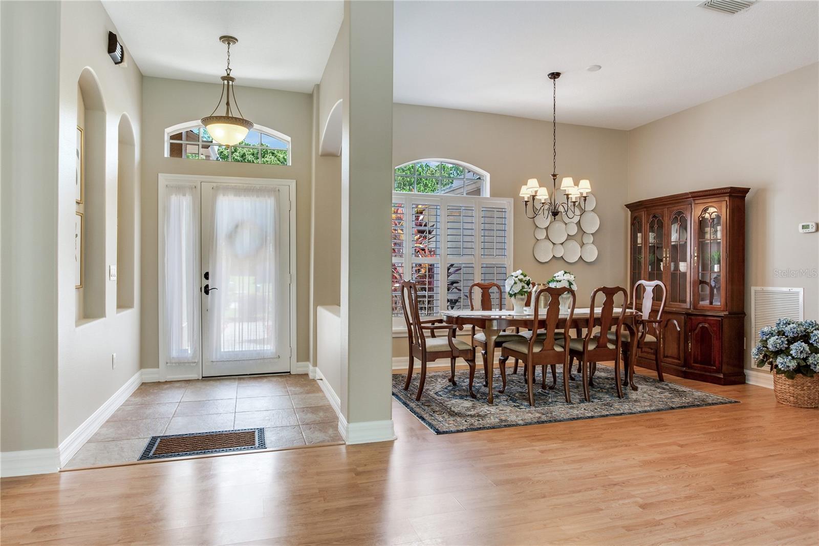 Image 12 of 77 For 12524 Leatherleaf Drive