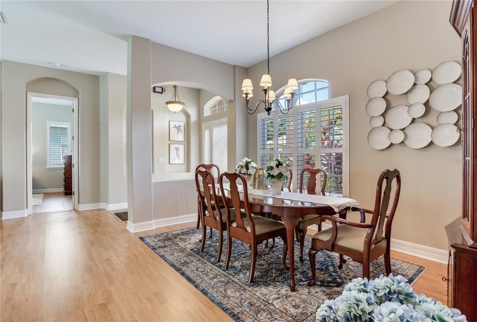 Image 15 of 77 For 12524 Leatherleaf Drive