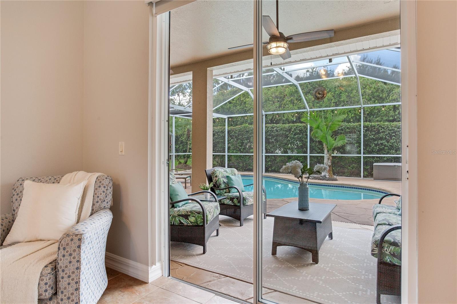 Image 26 of 77 For 12524 Leatherleaf Drive