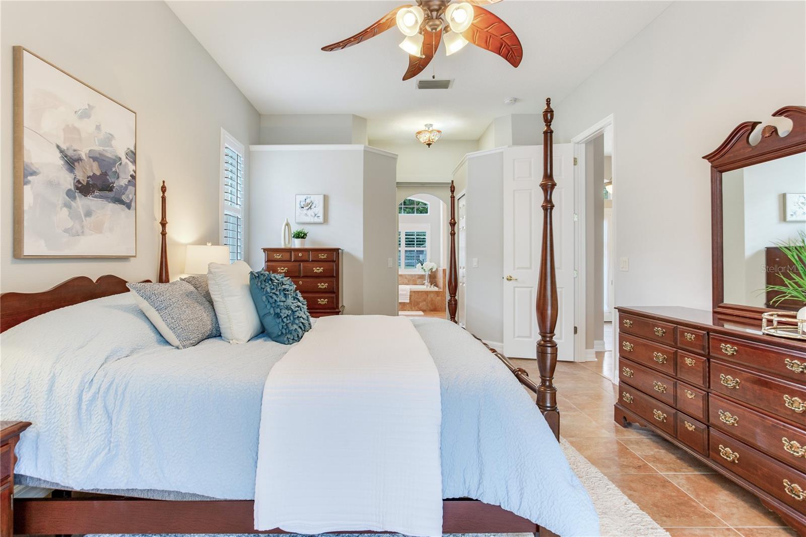 Image 28 of 77 For 12524 Leatherleaf Drive
