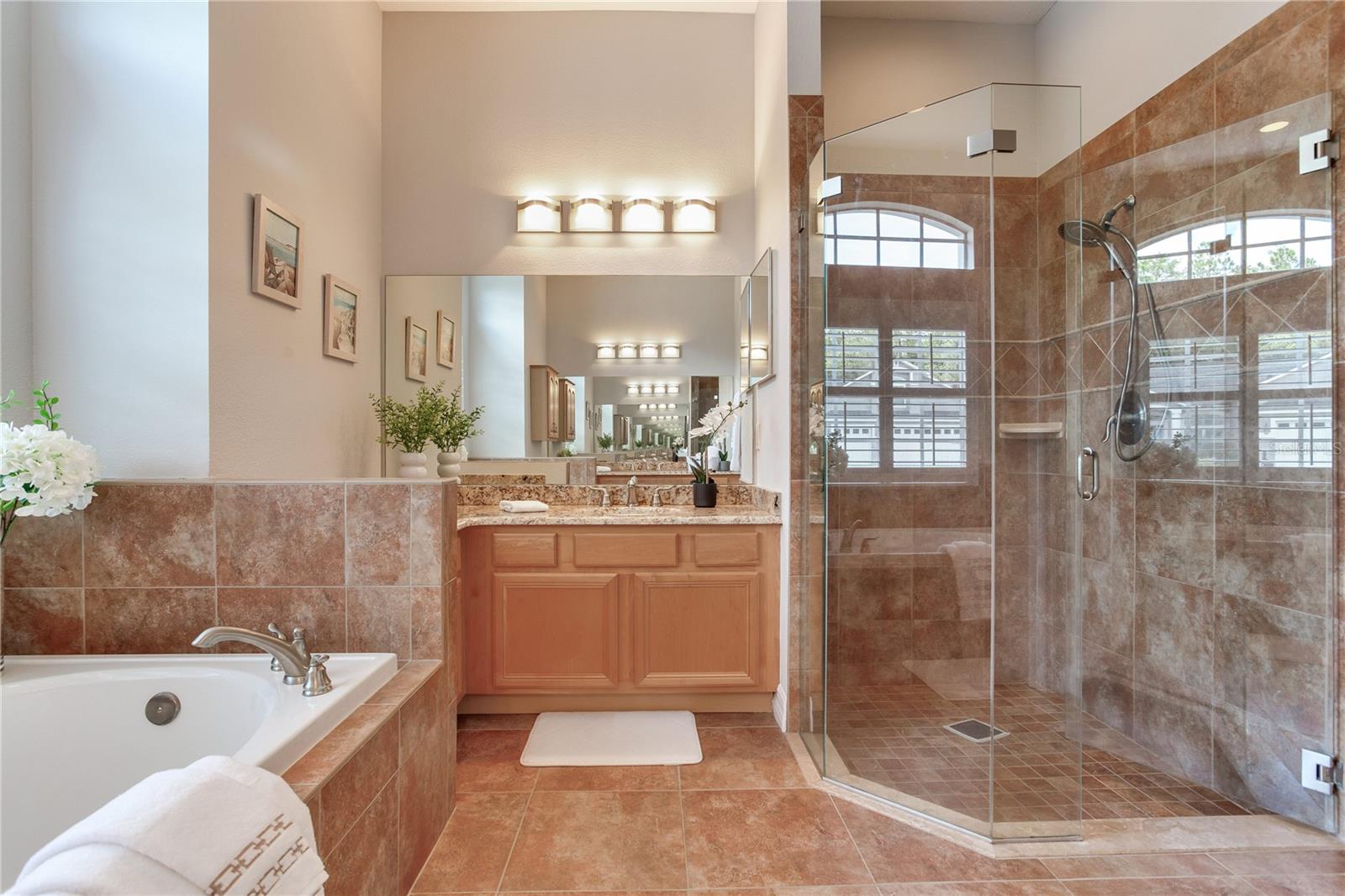 Image 31 of 77 For 12524 Leatherleaf Drive