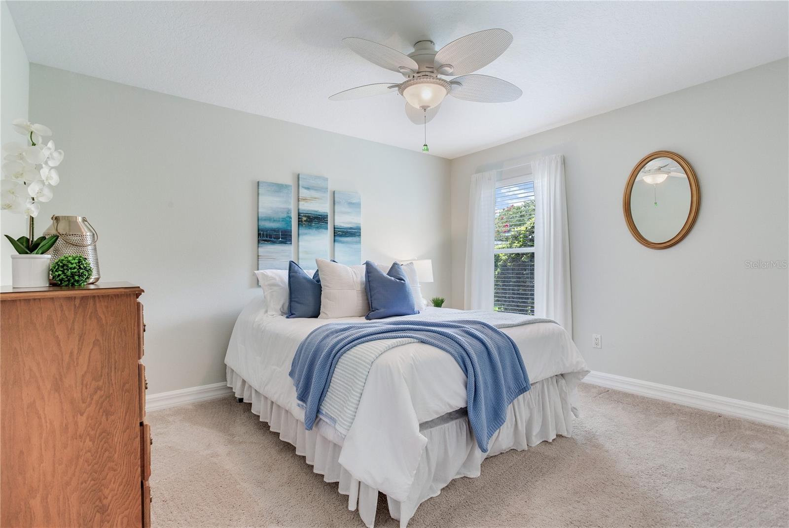 Image 34 of 77 For 12524 Leatherleaf Drive