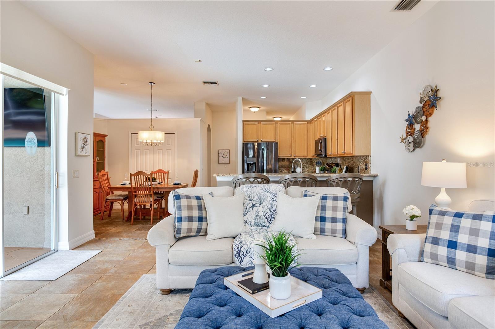 Image 52 of 77 For 12524 Leatherleaf Drive