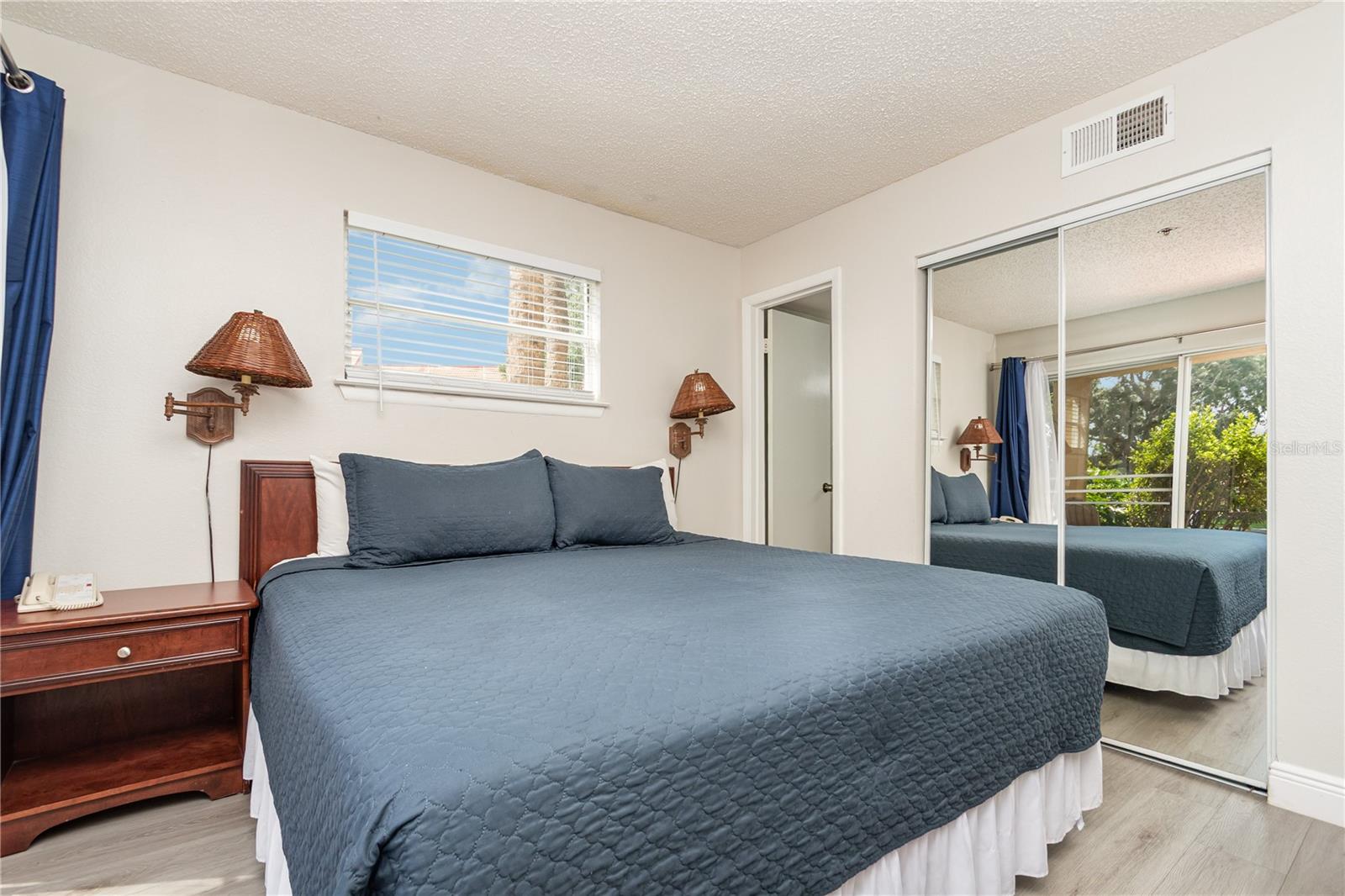 Image 13 of 29 For 6337 Parc Corniche Drive 2114