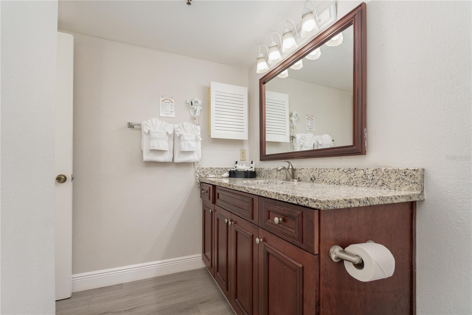 Image 15 of 29 For 6337 Parc Corniche Drive 2114