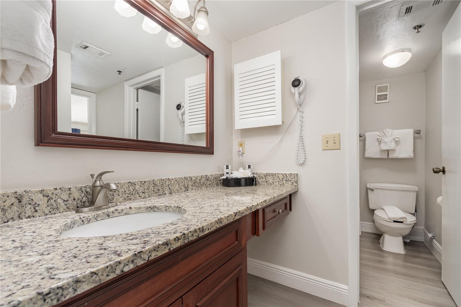 Image 21 of 29 For 6337 Parc Corniche Drive 2114