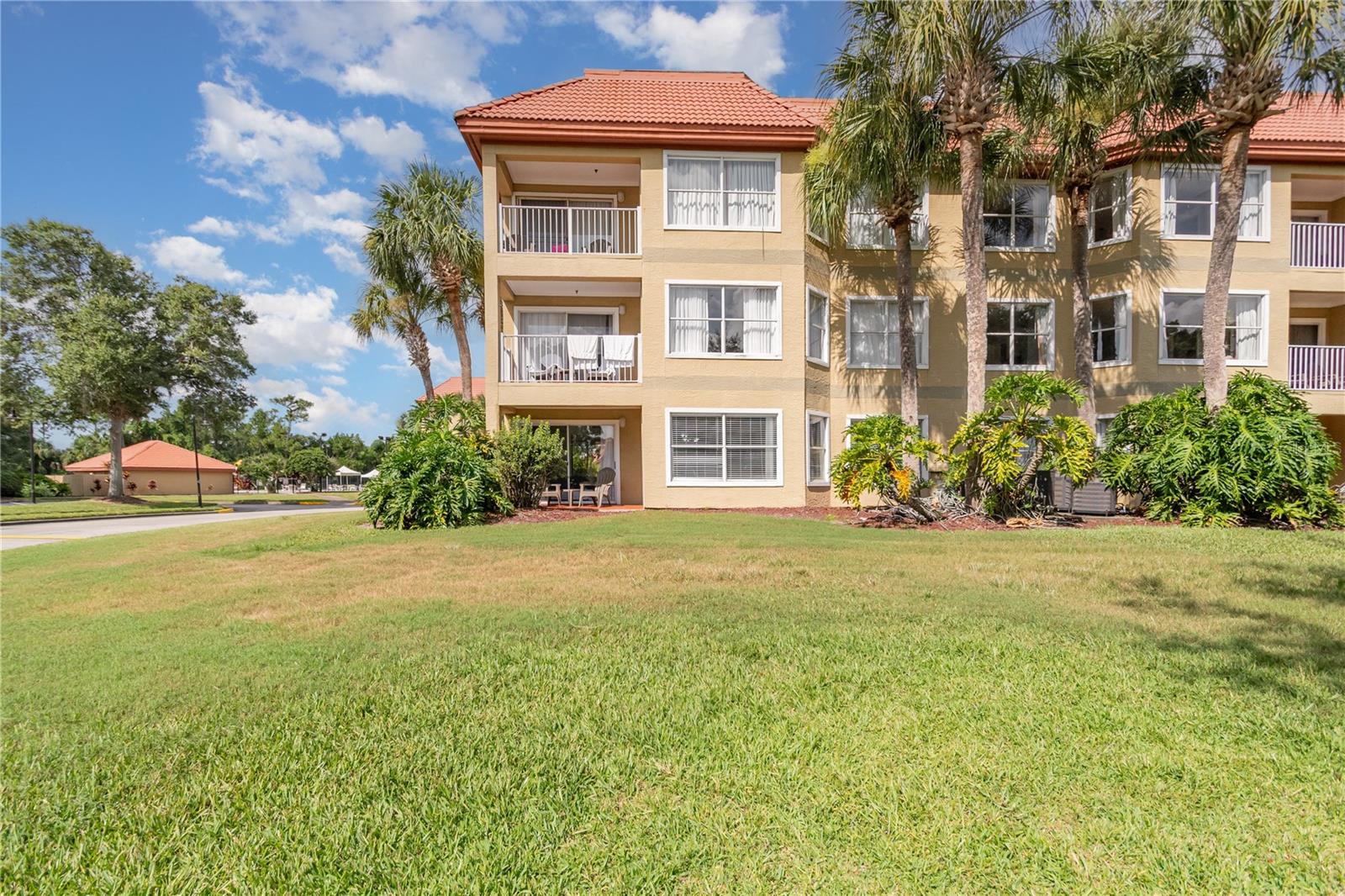 Image 26 of 29 For 6337 Parc Corniche Drive 2114