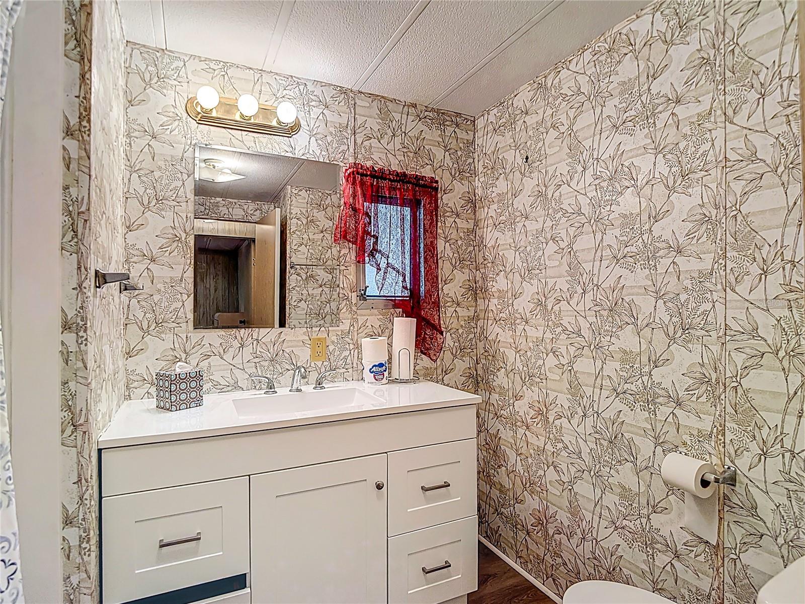 Image 11 of 18 For 7467 Eastern Cir Drive