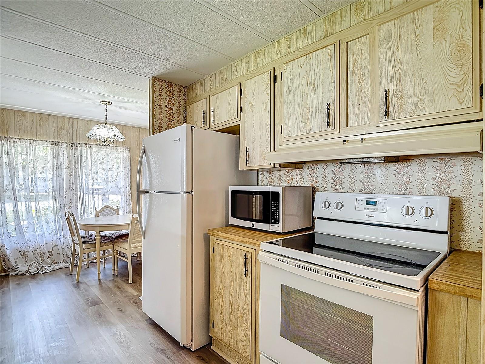 Image 5 of 18 For 7467 Eastern Cir Drive