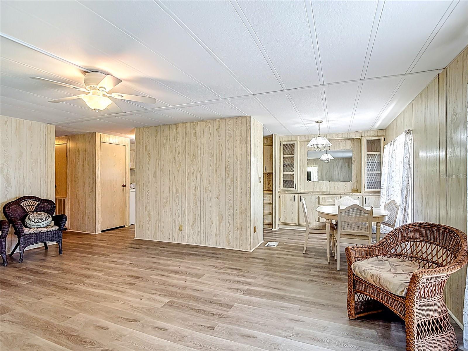 Image 8 of 18 For 7467 Eastern Cir Drive