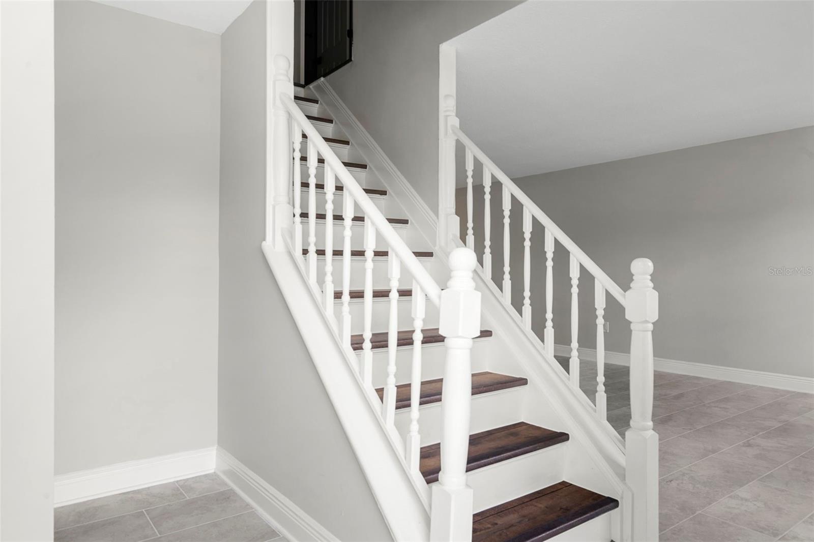 Image 23 of 45 For 4046 Hollyhead Circle S