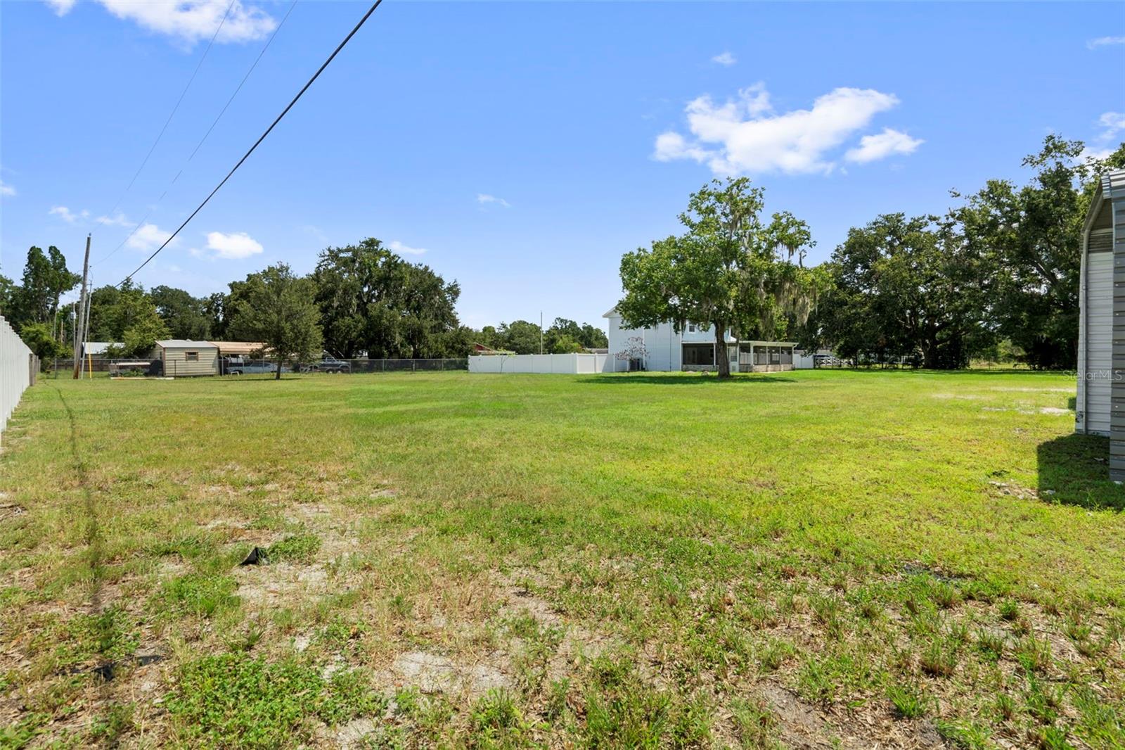 Image 31 of 45 For 4046 Hollyhead Circle S