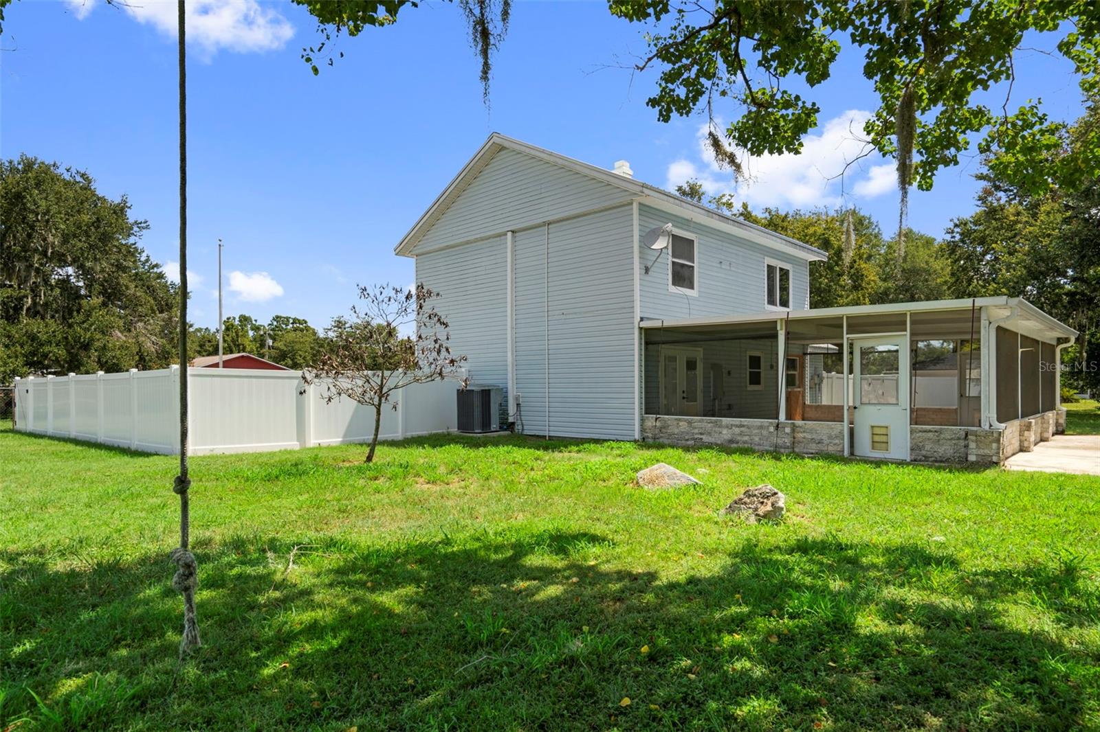 Image 34 of 45 For 4046 Hollyhead Circle S