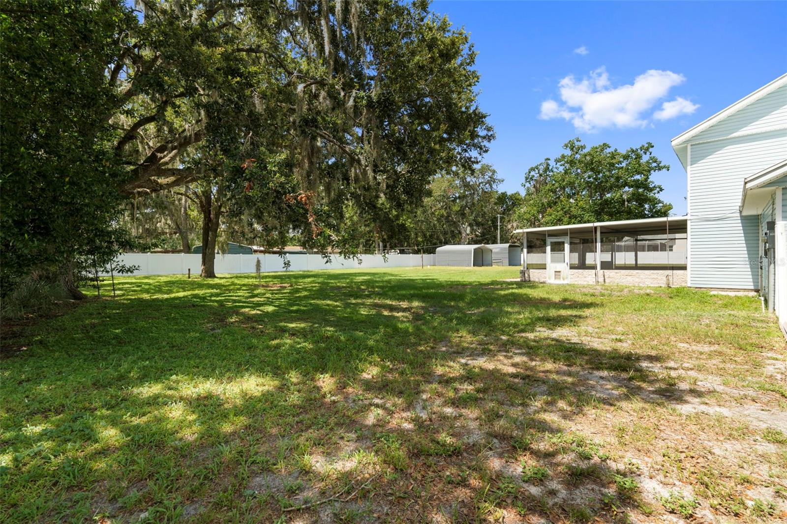 Image 35 of 45 For 4046 Hollyhead Circle S